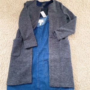 Light long sweater / coat